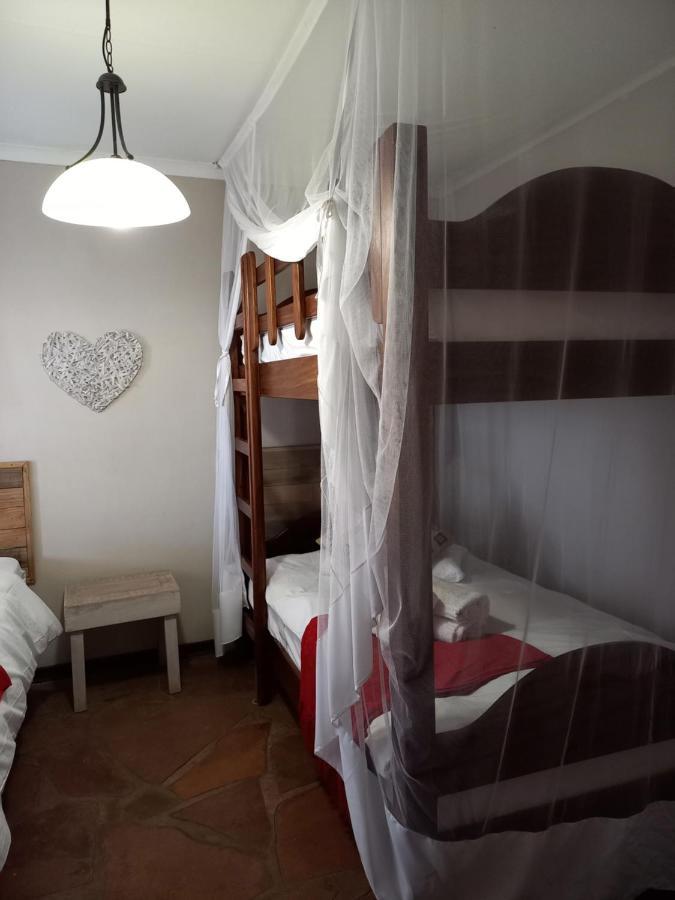 Okutala Etosha Lodge เอาท์โจ ภายนอก รูปภาพ